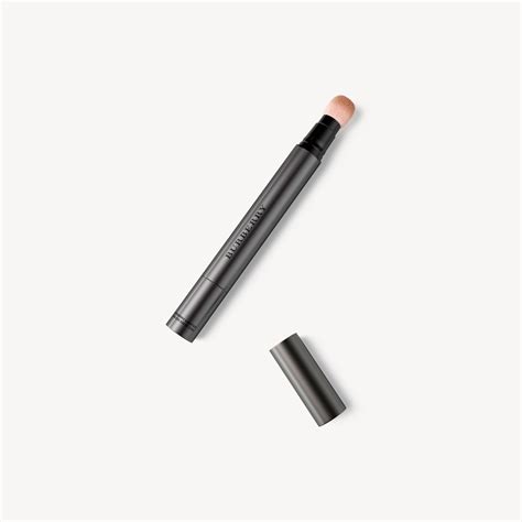 burberry cashmere concealer warm nude|Burberry deep makeup.